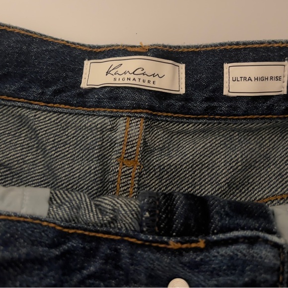 KanCan Signature Shorts Distressed High Rise Pockets Women’s Size Medium NEW - Picture 4 of 14